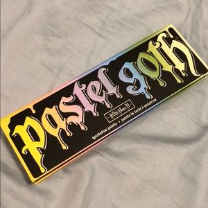 Kat Von D Beauty Pastel Goth eyeshadow palette